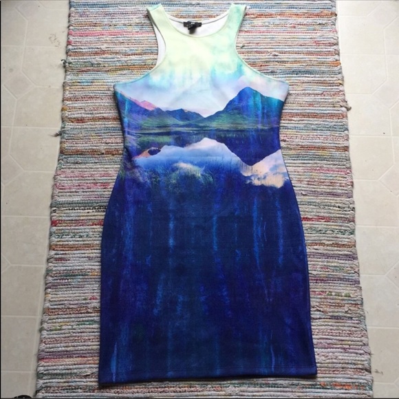 H&M Dresses & Skirts - H&M landscape cutout bodycon Dress